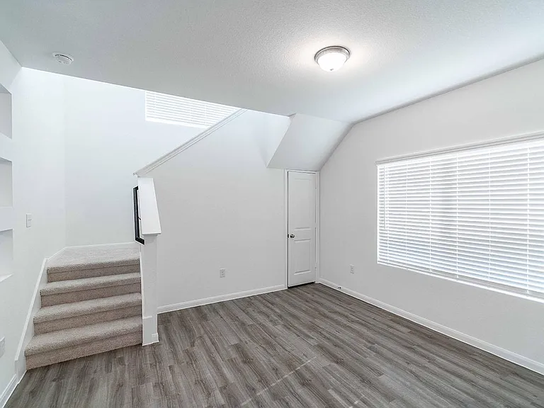 219 Tokalaun Dr — Photo 12