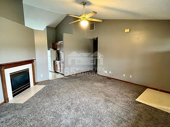 2nd image of 3506 Thornhill Cir W