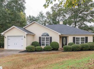 106 Trumpeter Ln, Simpsonville, SC 29680