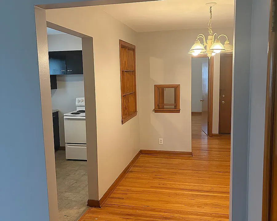 224 Browns Ln #3
