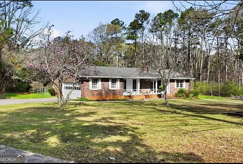 2401 Ebenezer Rd SE Photo 1