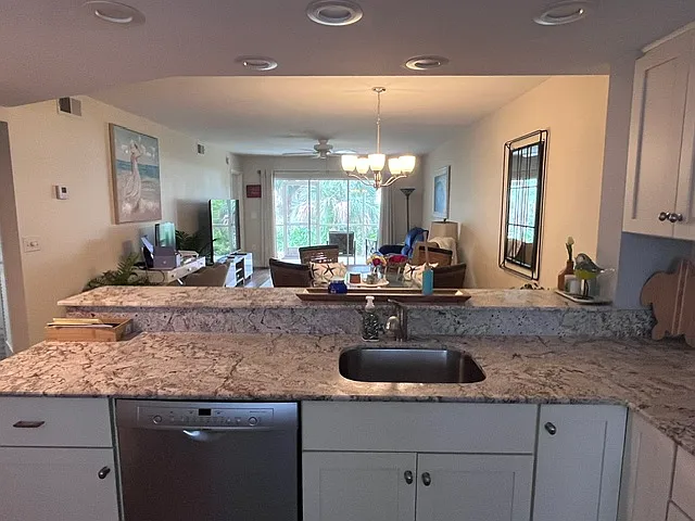 3012 Sandpiper Bay Cir #D101 — Photo 4