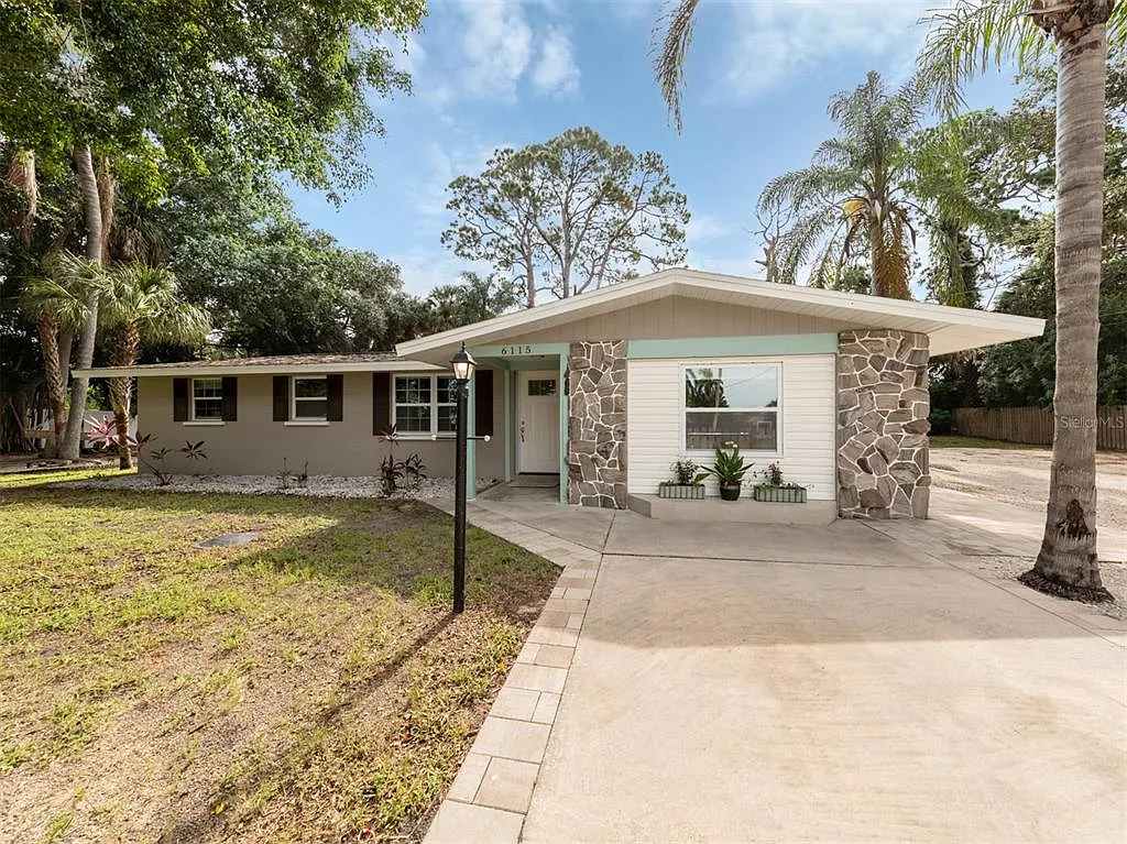 4 bed, 2.0 bath, 1806 sqft, $4,500 — Photo 1