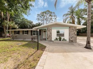6115 Carlton Ave, Sarasota, FL 34231