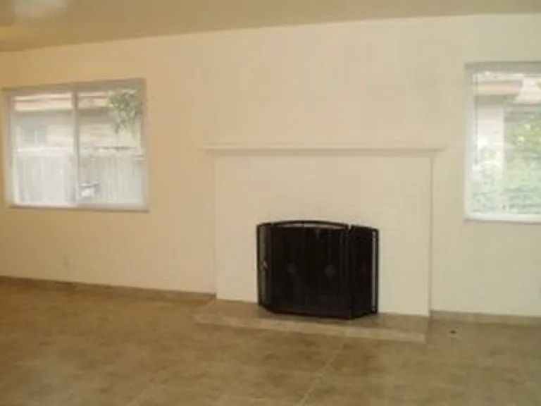 718 E Andrews Ave — Photo 4