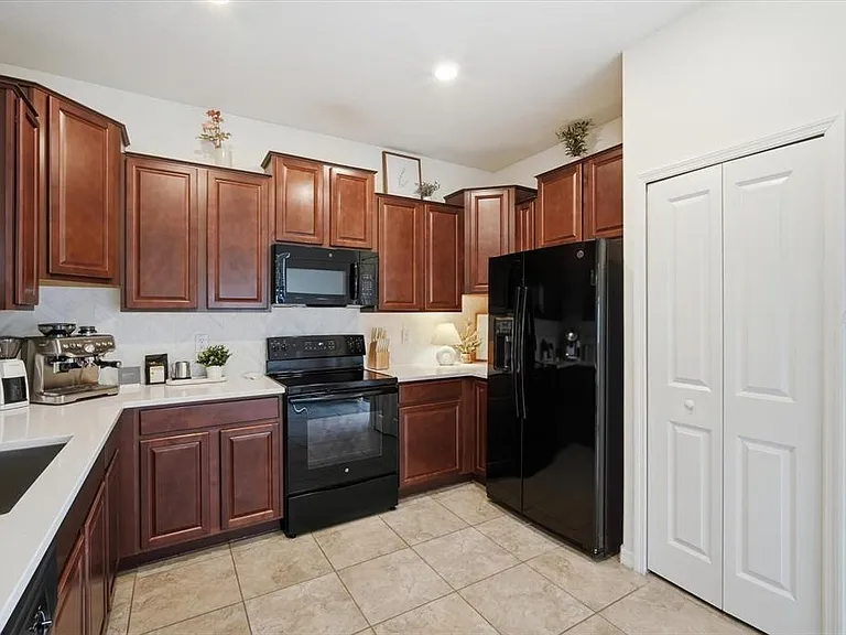 7656 Ginger Lily Ct — Photo 10