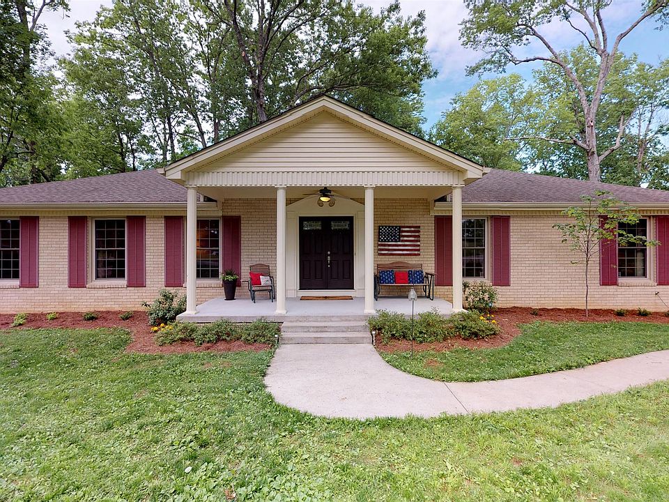 1st image of 1613 Shady Crest Dr