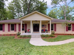 1613 Shady Crest Dr, Lebanon, TN 37087