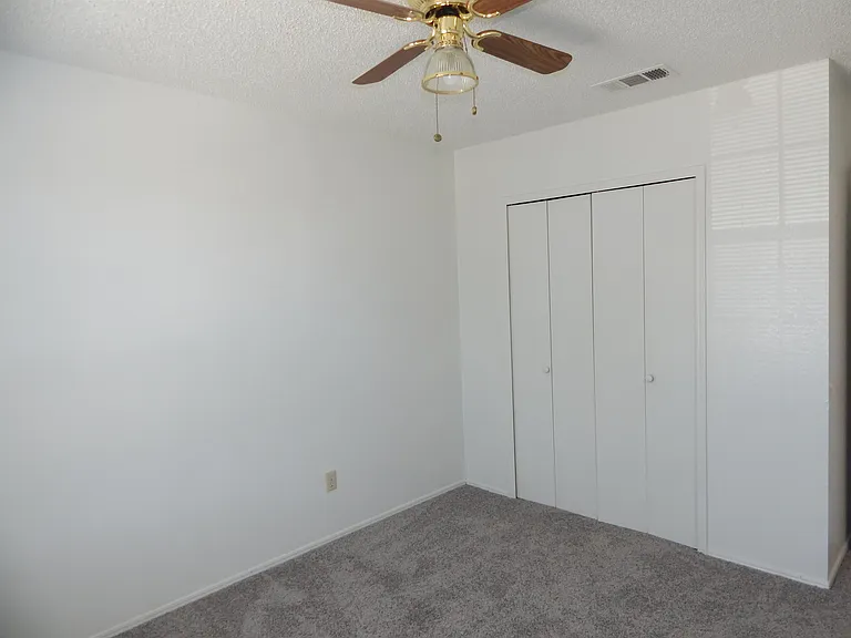 Guest Bedroom 

11. X 9.75