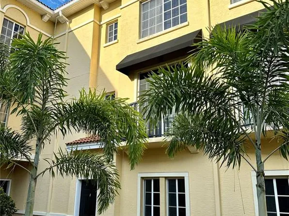 5213 Beach Breeze Ct, Tampa, FL 33609