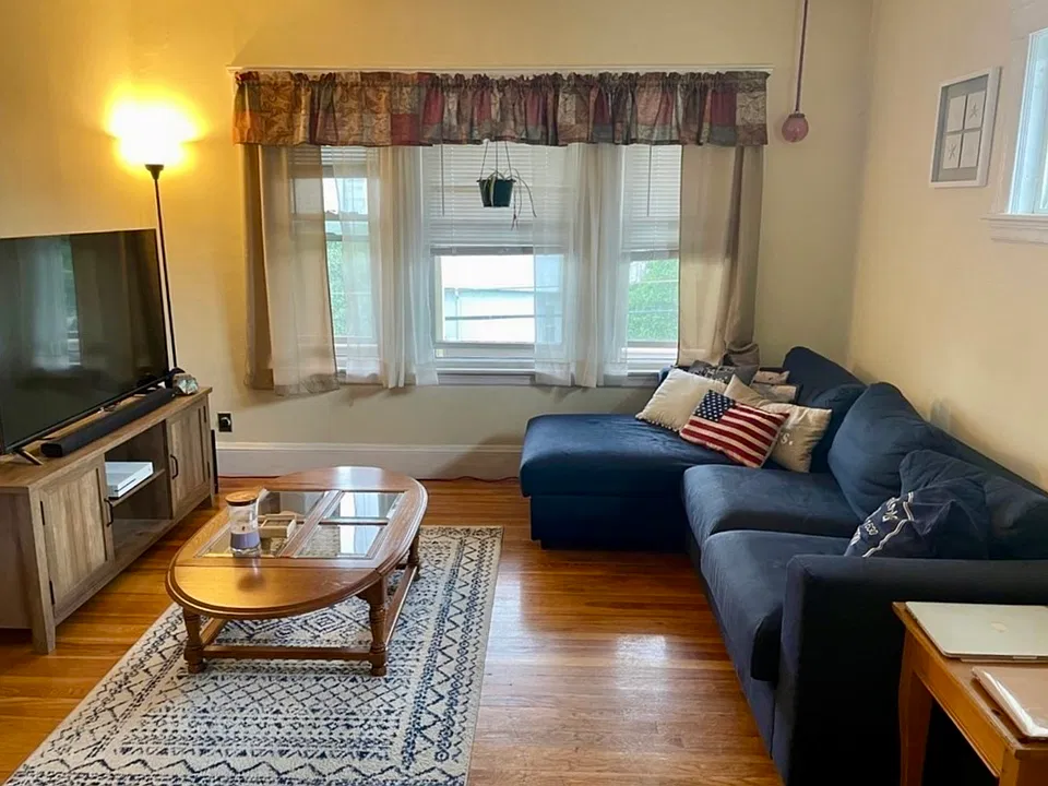 74 Dartmouth St #2