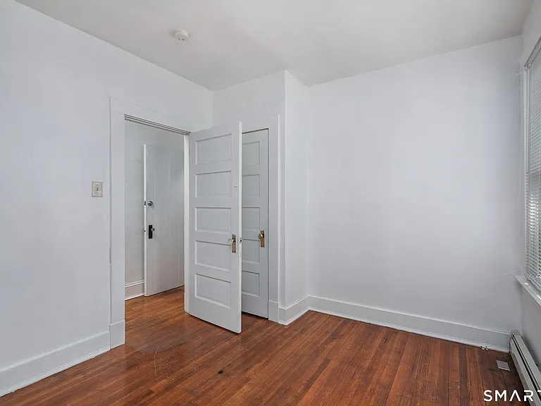333 E Center St — Photo 14