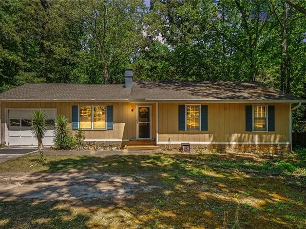 3574 Broxton Ln, Snellville, GA 30039