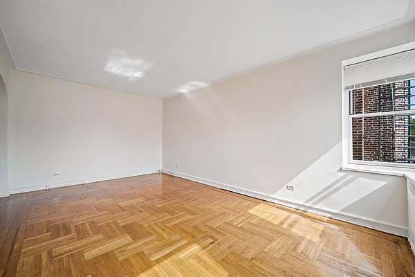 Rented by Bond New York | media 2