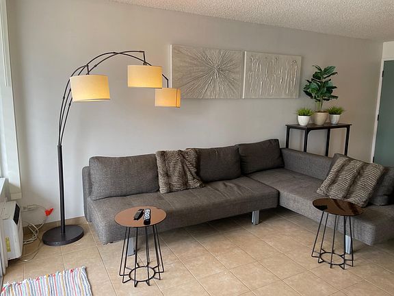 Couches can be rearranged into large lounge