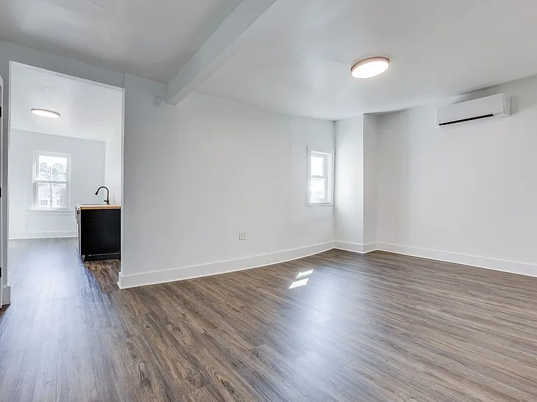 20 - 826 E Warrington — Photo 14
