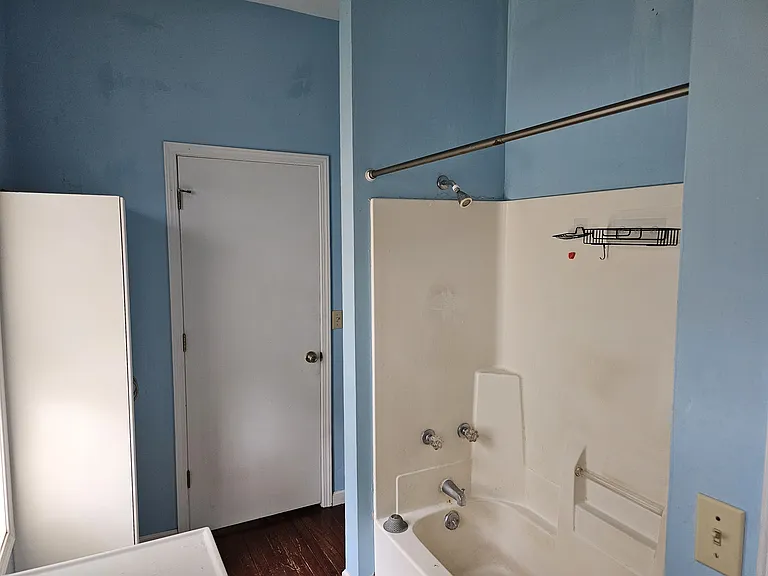 1227 Jackson St — Photo 9