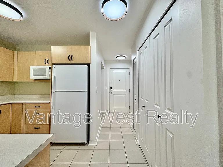 555 Yates Rd #410 — Photo 7