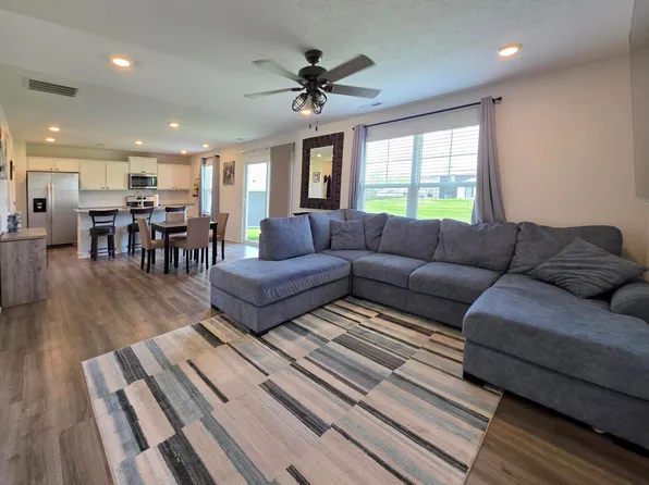 428 Saint James Gate, Newark, OH 43055