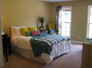 306 NW Saddlebrook Dr, Bentonville, AR 72712