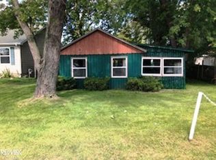 336 Greenwood St, Clay, MI 48001