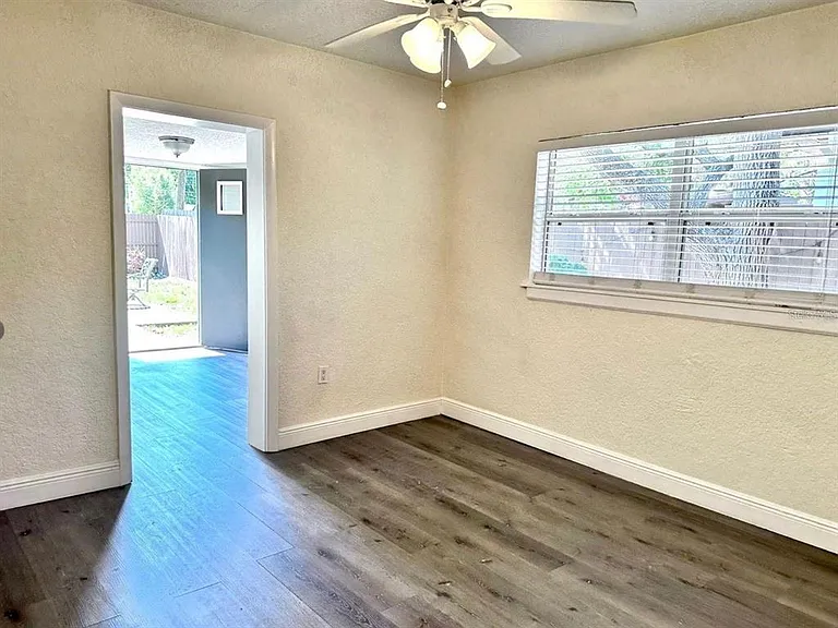 2510 Boyd Ave #B — Photo 6