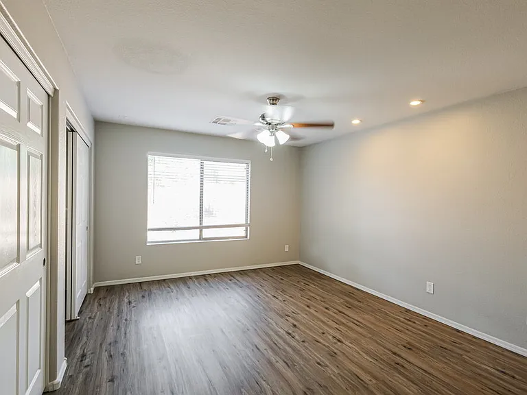10898 W Alvarado Rd — Photo 11