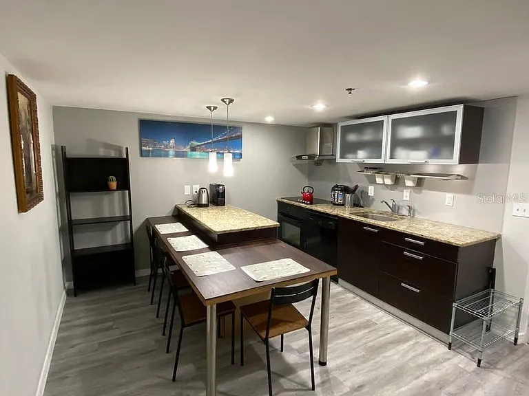 701 S Madison Ave #421 — Photo 18