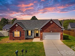 1835 Terrain Dr NW, Conover, NC 28613