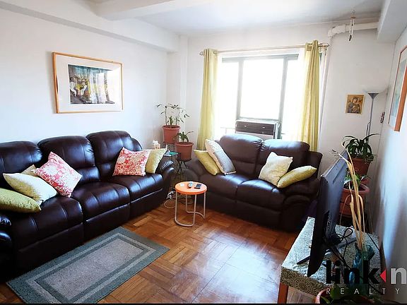 3rd image of 1569 Metropolitan Ave APT 8H