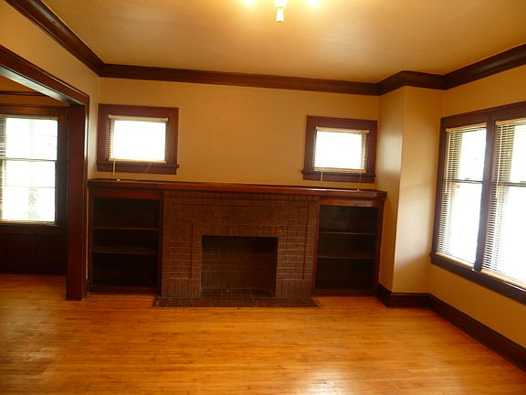 4th image of 2648-2650 N 45th St