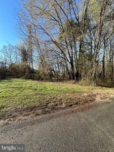 1362 Solomons Island Rd, Huntingtown, MD, 20639
