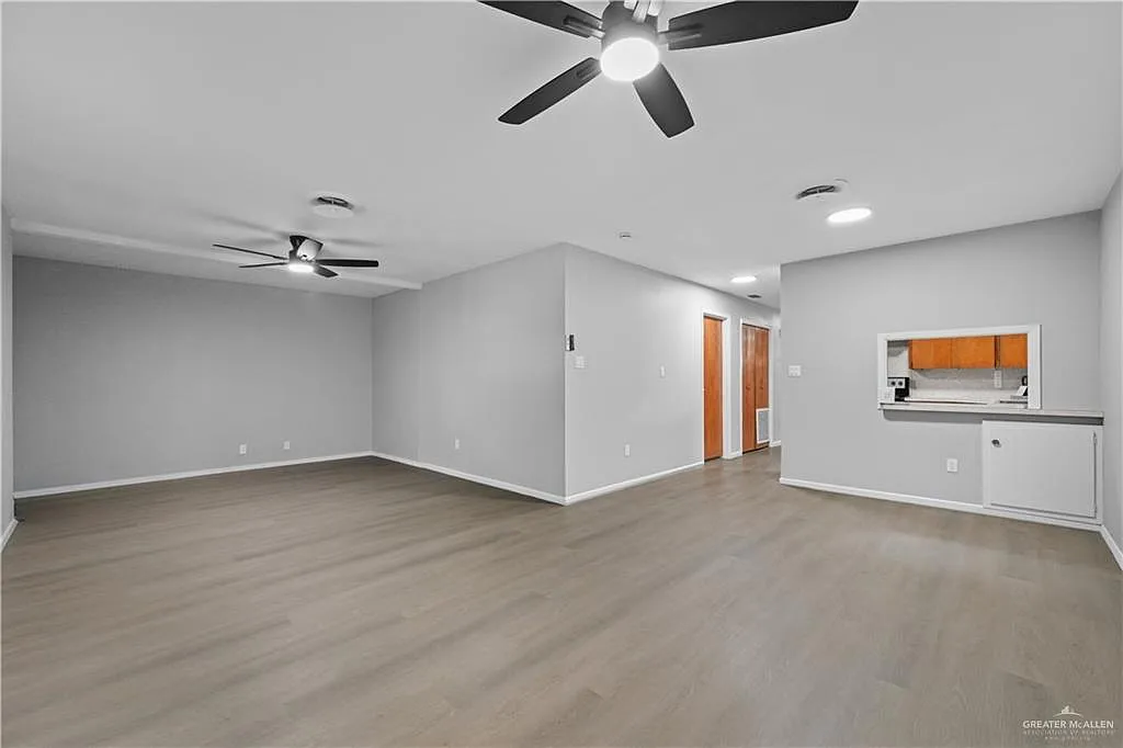 2 bed, 2.0 bath, 1065 sqft, $1,150 — Photo 3