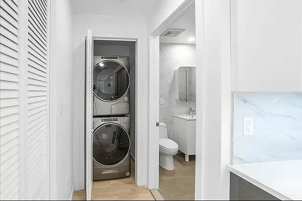 Rented by Bond New York | media 30