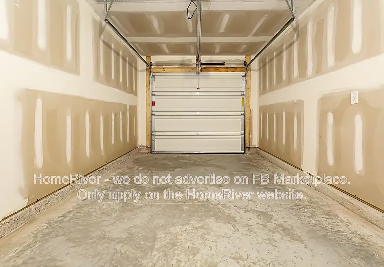 2304 Kaywood Ln — Photo 12