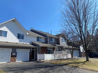 17975 Cobblestone Way, Eden Prairie, MN 55347