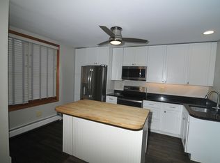 14 Stonehedge Dr, South Burlington, VT 05403