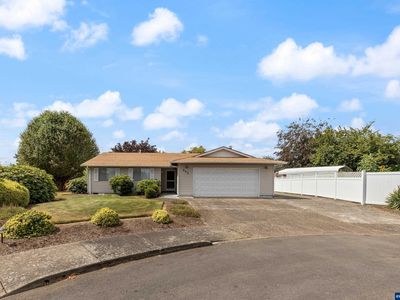 855 SE Rachel Ct, Dallas, OR, 97338