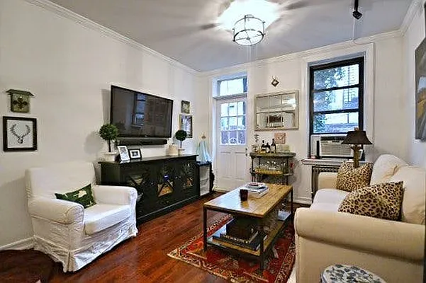 Rented by Bold New York | media 16