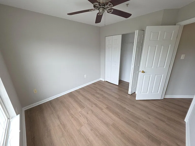 1917 Harpers Ct — Photo 14