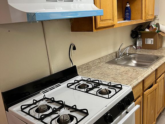 4th image of 260-14 Hillside Ave APT 1