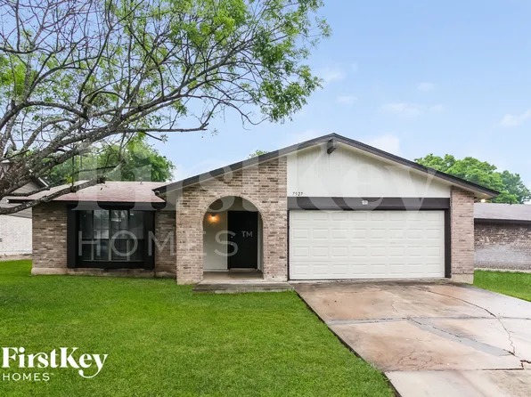7527 Lincoln Village Dr, San Antonio, TX 78244