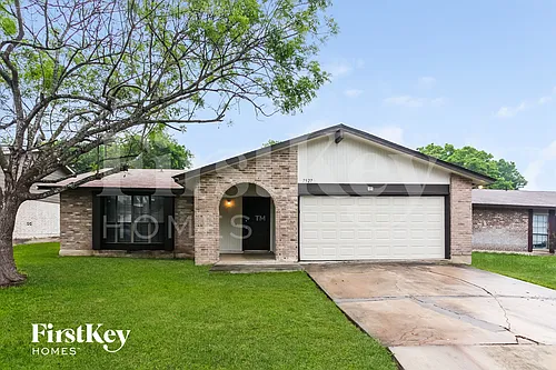 7527 Lincoln Village Dr Photo 1