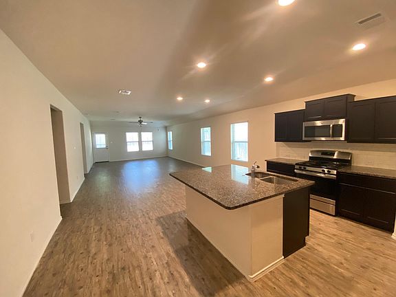 2nd image of 21720 Gallus Dr
