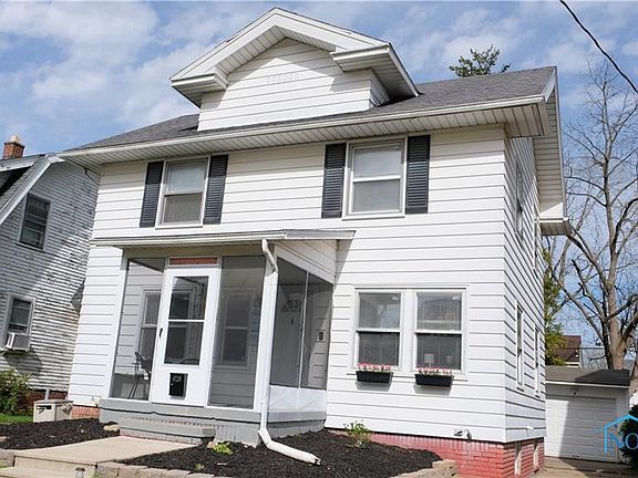 3rd image of 4120 Commonwealth Ave