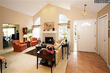 2nd image of 401 Bounty Way