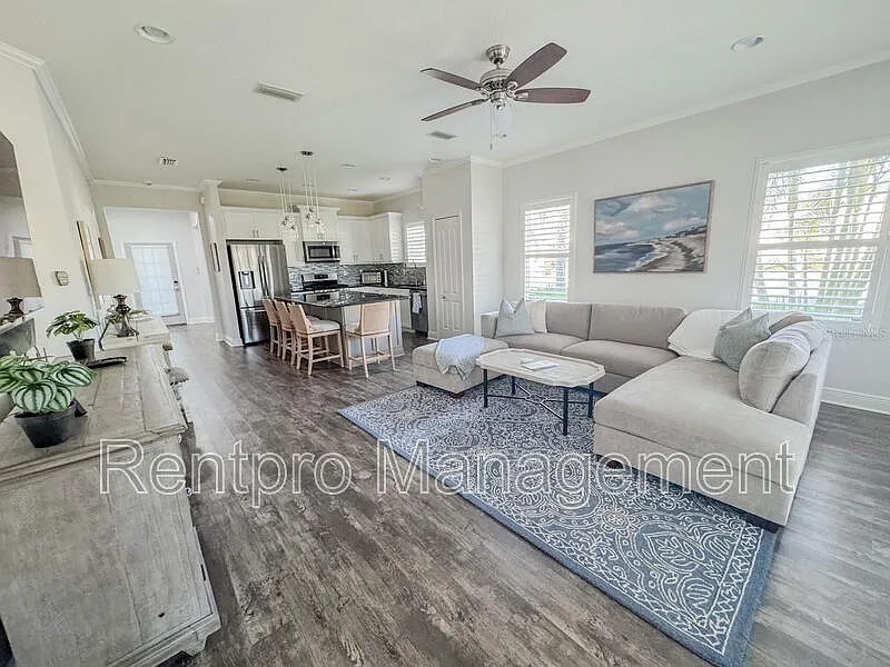 2 bed, 2.0 bath, 1600 sqft, $2,199 — Photo 3