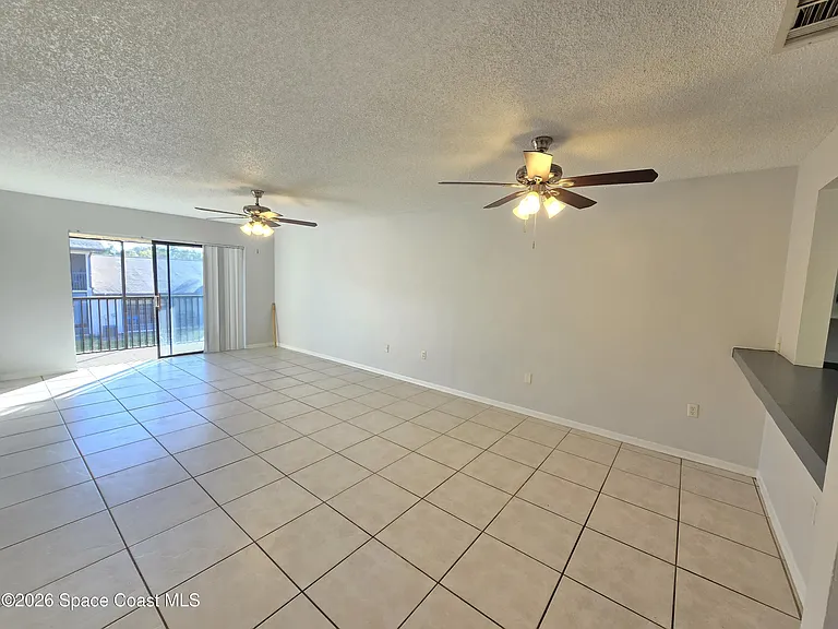 1037 Ellen Ct #1037 — Photo 5