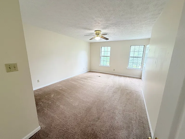 310 Leafmore Rd SW — Photo 10