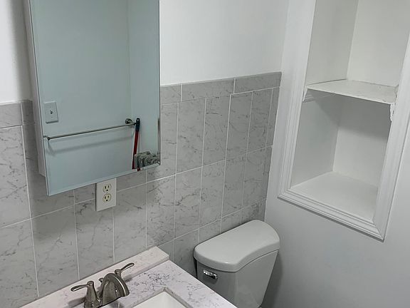 2nd image of 12618 95th Ave #2